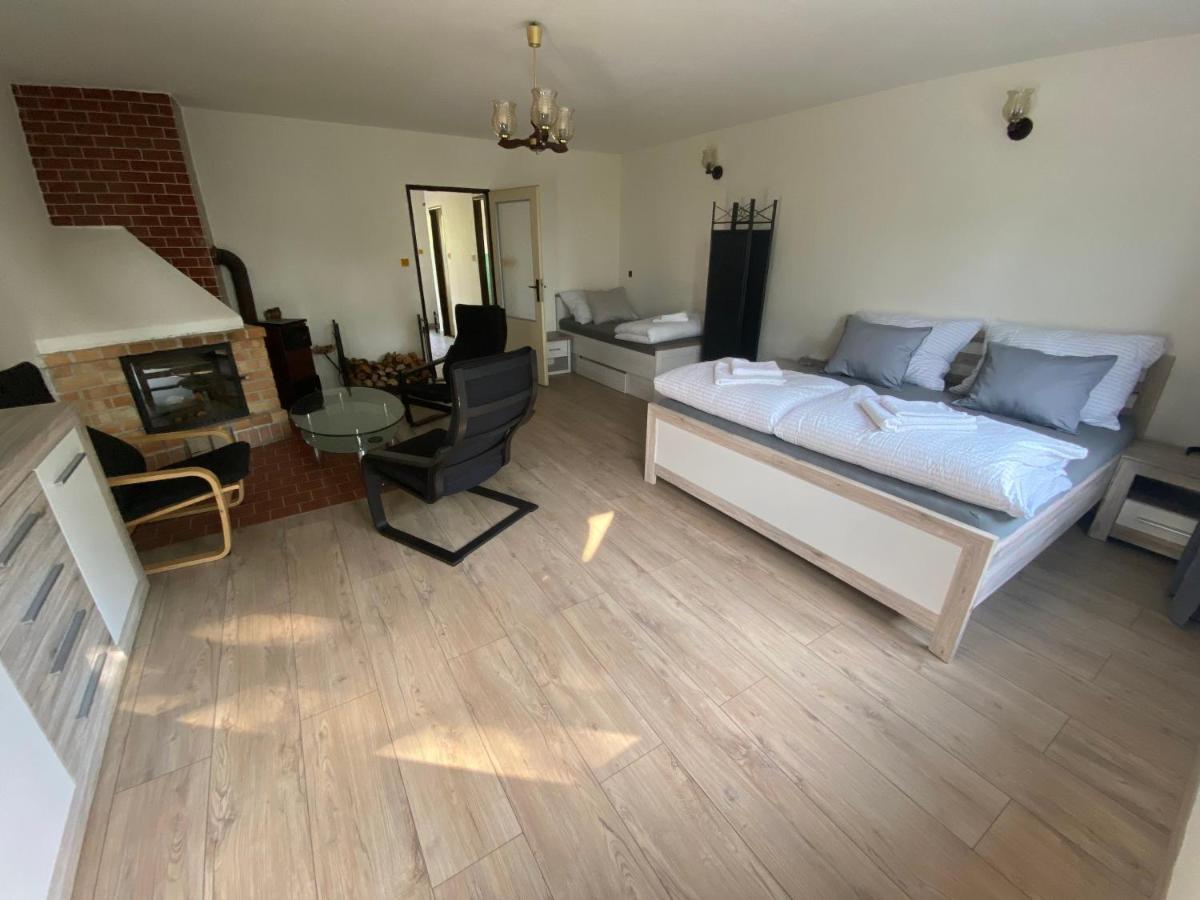 Apartman Pod Mandloni Starovice Bagian luar foto